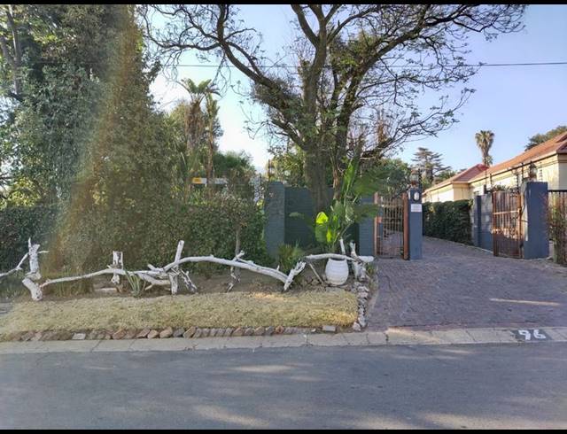 4 BEDROOM HOUSE FOR SALE IN KEW